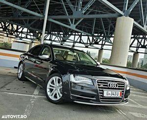 Audi S8