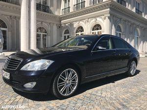 Mercedes-Benz S