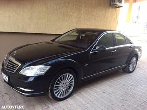 Mercedes-Benz S