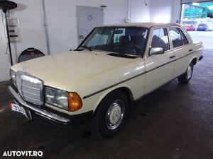 Mercedes-Benz W123